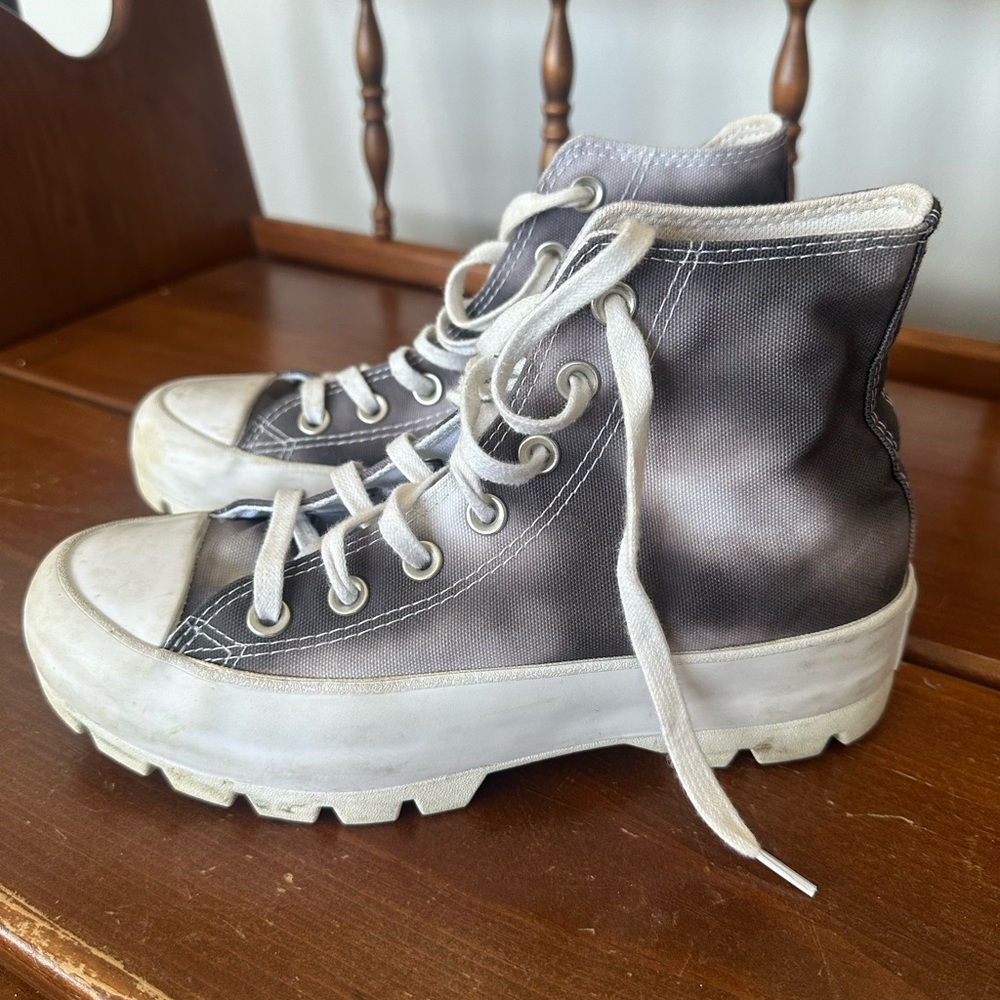 Converse High-Tops in Black and White Gradient - Picture 2 of 4